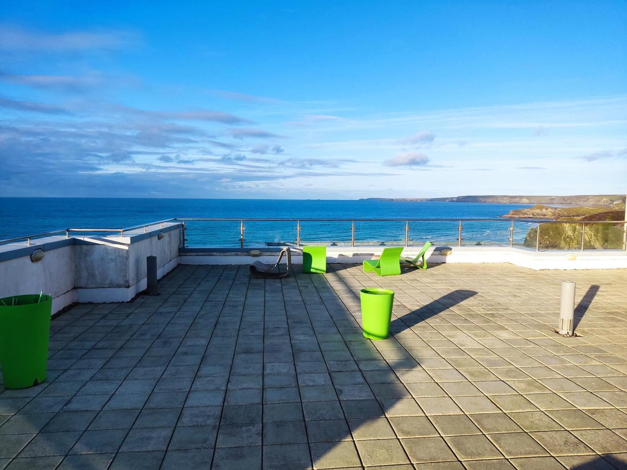 Newquay Rocklands Beach View ภายนอก รูปภาพ