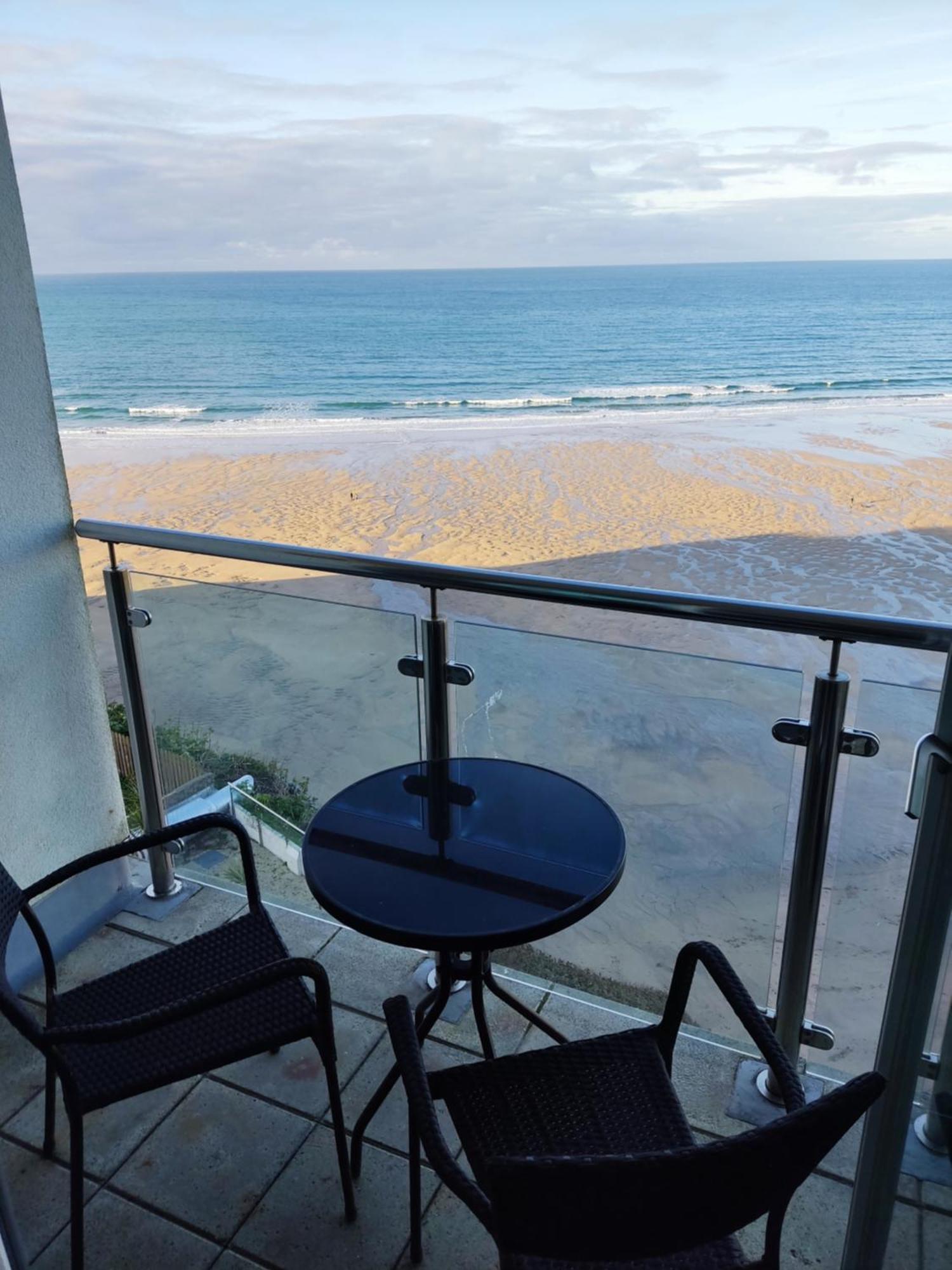 Newquay Rocklands Beach View ภายนอก รูปภาพ